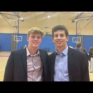 Meet your Posher, Alex